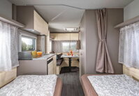 Ideálny rodinný karavan až 6 osôb /celková hmotnosť 1200 kg, dĺžka 6,83 m, rok výroby 2022 Ideálny rodinný karavan až 6 osôb /celková hmotnosť 1200 kg, dĺžka 6,83 m, rok výroby 2022